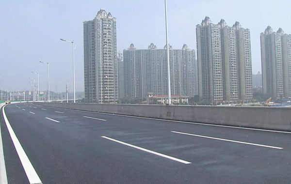 湘江電線電纜助力萬家麗高架橋建設