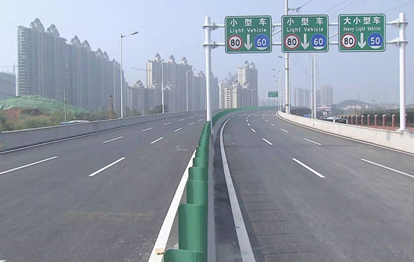 湘江電線電纜助力萬家麗高架橋建設