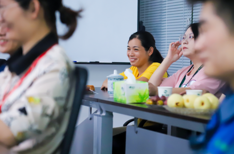 情滿中秋，共話未來(lái)。湘江電纜工會(huì)舉行中秋茶話會(huì)