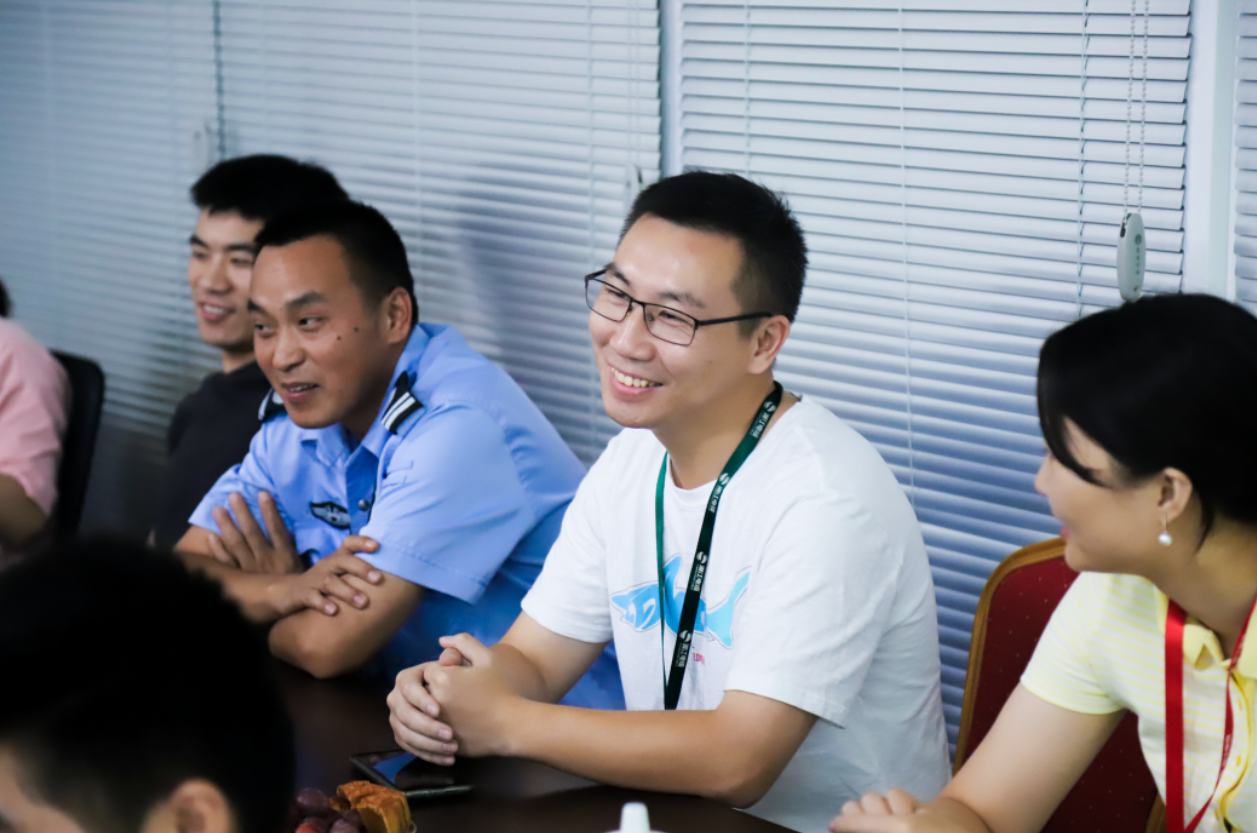 情滿中秋，共話未來(lái)。湘江電纜工會(huì)舉行中秋茶話會(huì)